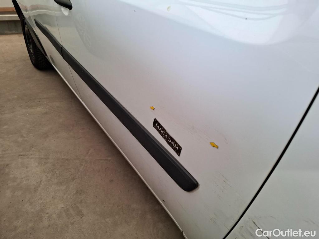 Renault  Kangoo  II Express Maxi Extra (Série Spéciale) 1.5 dCi 95CV BVM6 E6dT #31