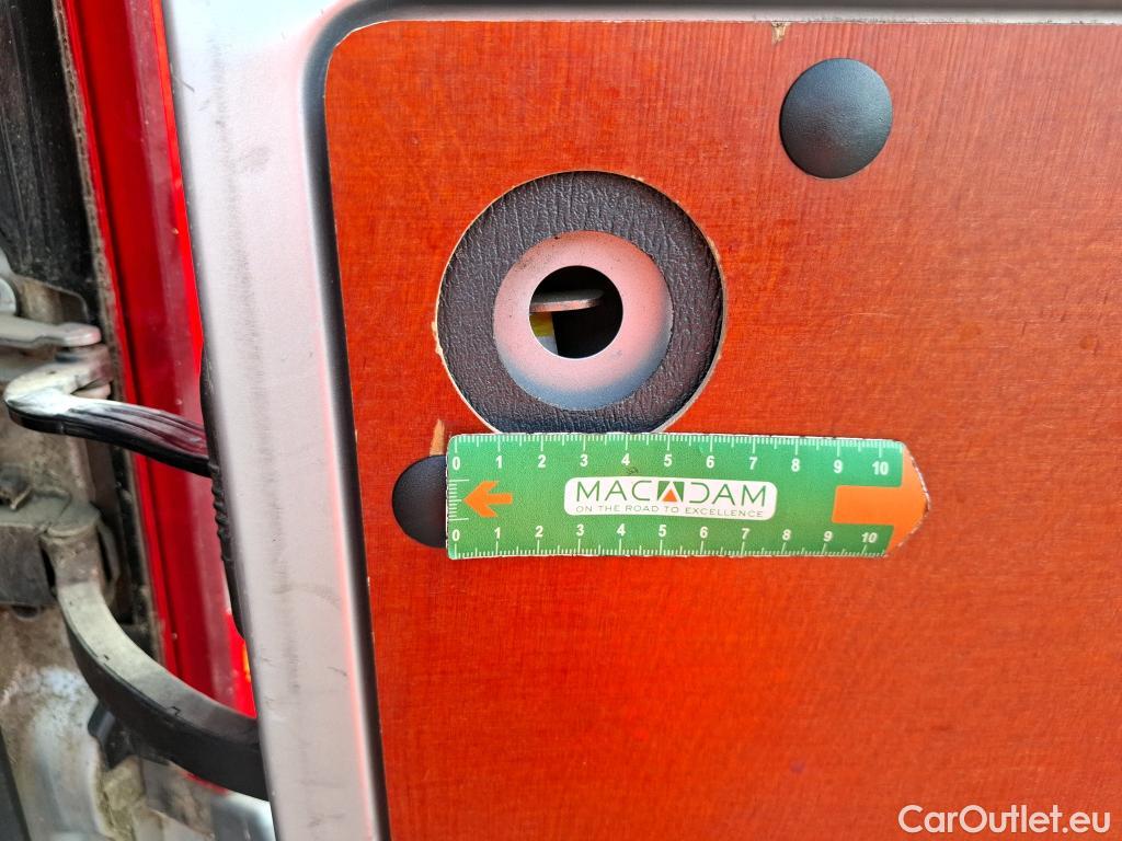  Peugeot  Boxer PEUGEOT  VU 4p Fourgon 2.0 BLUEHDI 110 335 L2H2 CABINE APP #102
