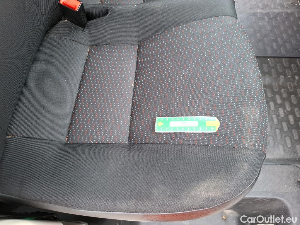  Peugeot  Boxer PEUGEOT  VU 4p Fourgon 2.0 BLUEHDI 110 335 L2H2 CABINE APP #93