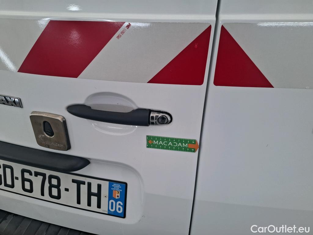  Renault  Kangoo  II Express Maxi Extra (Série Spéciale) 1.5 dCi 95CV BVM6 E6dT #44