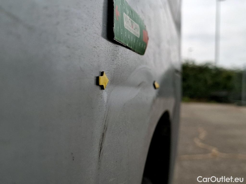  Peugeot  Boxer PEUGEOT  VU 4p Fourgon 2.0 BLUEHDI 110 335 L2H2 CABINE APP #21
