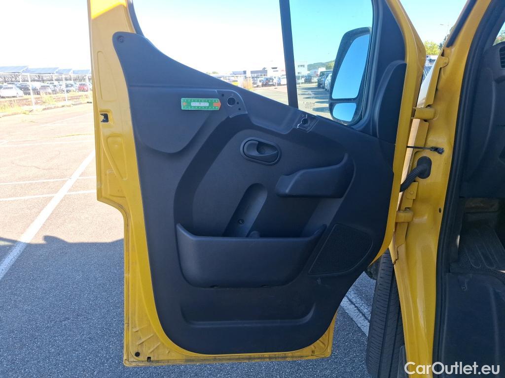  Renault  Master RENAULT  / 2019 / 4P / Fourgon tôlé FG Z.E.Tr CF F3100 L3H2 R75 AI - 19 #54