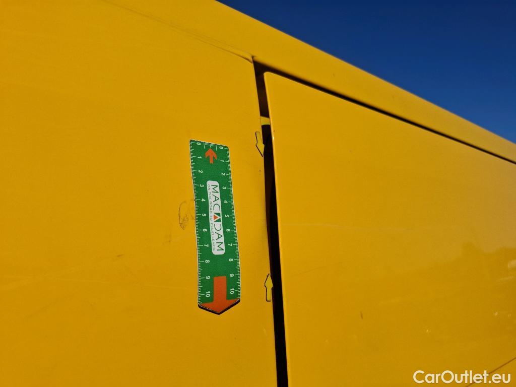  Renault  Master RENAULT  / 2019 / 4P / Fourgon tôlé FG Z.E.Tr CF F3100 L3H2 R75 AI - 19 #12