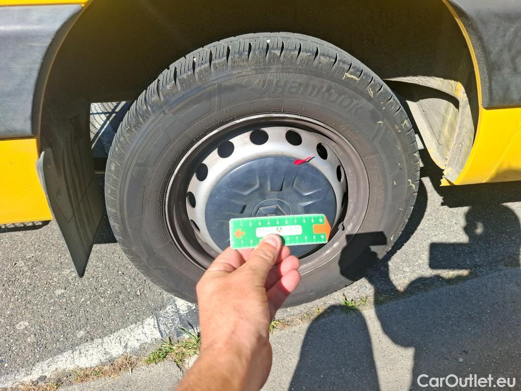  Renault  Master RENAULT  / 2019 / 4P / Fourgon tôlé FG Z.E.Tr CF F3100 L3H2 R75 AI - 19 #77