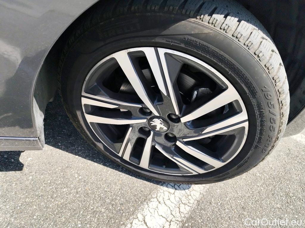  Peugeot  208  Allure Pack 1.2 PureTech 100CV BVA8 E6d #8