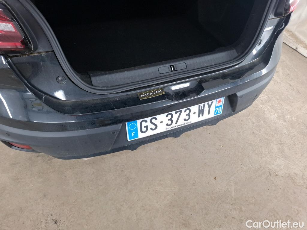  Citroen  C4 CITROEN  X / 2022 / 4P / Berline PureTech 130 S&S EAT8 Shine #18