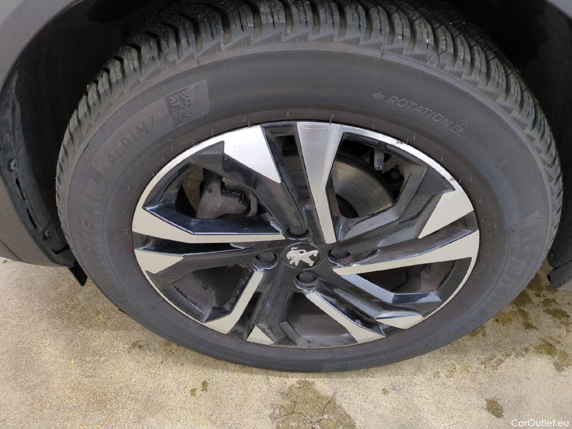  Peugeot  2008  Allure 1.2 PureTech 100CV BVM6 E6d  #6