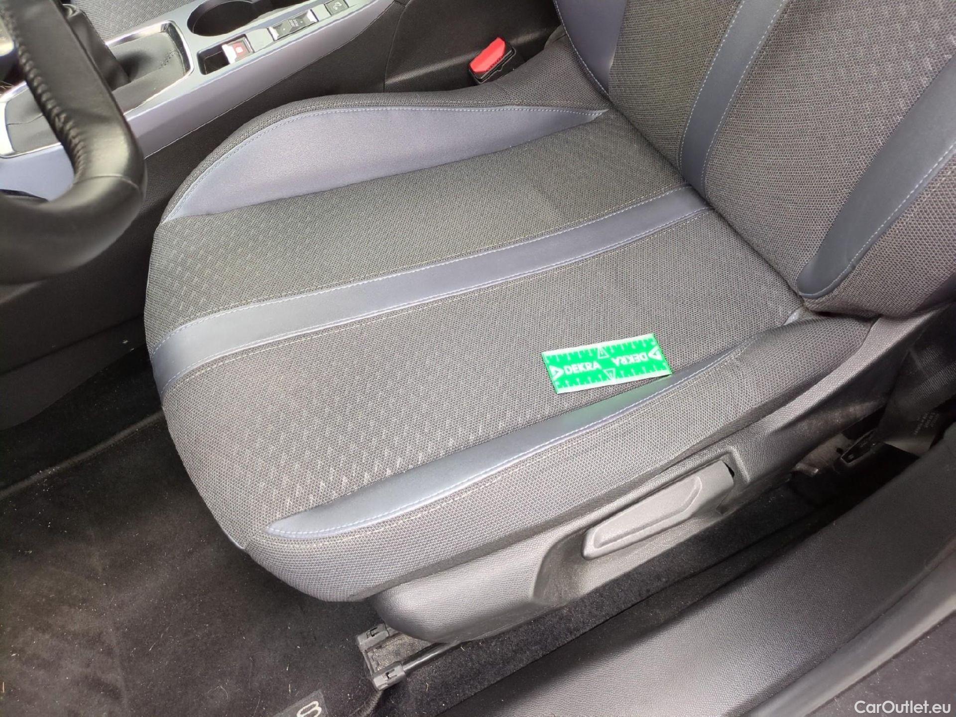  Peugeot  2008  Allure 1.2 PureTech 100CV BVM6 E6d  #2