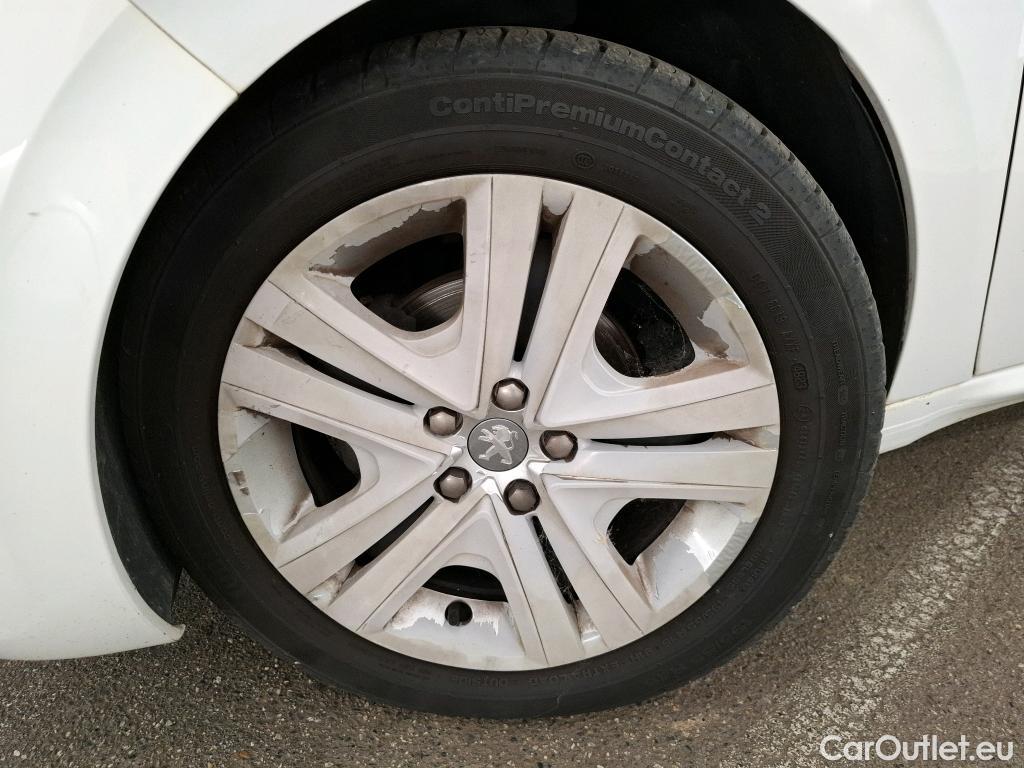  Peugeot  208 PEUGEOT  / 2015 / 5P / Berline &BLUEHDI 100 S&S ALLURE BUSINESS #70
