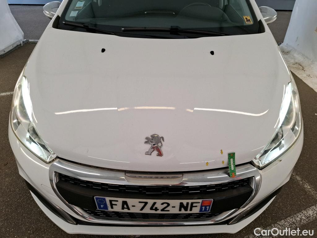  Peugeot  208 PEUGEOT  / 2015 / 5P / Berline &BLUEHDI 100 S&S ALLURE BUSINESS #32