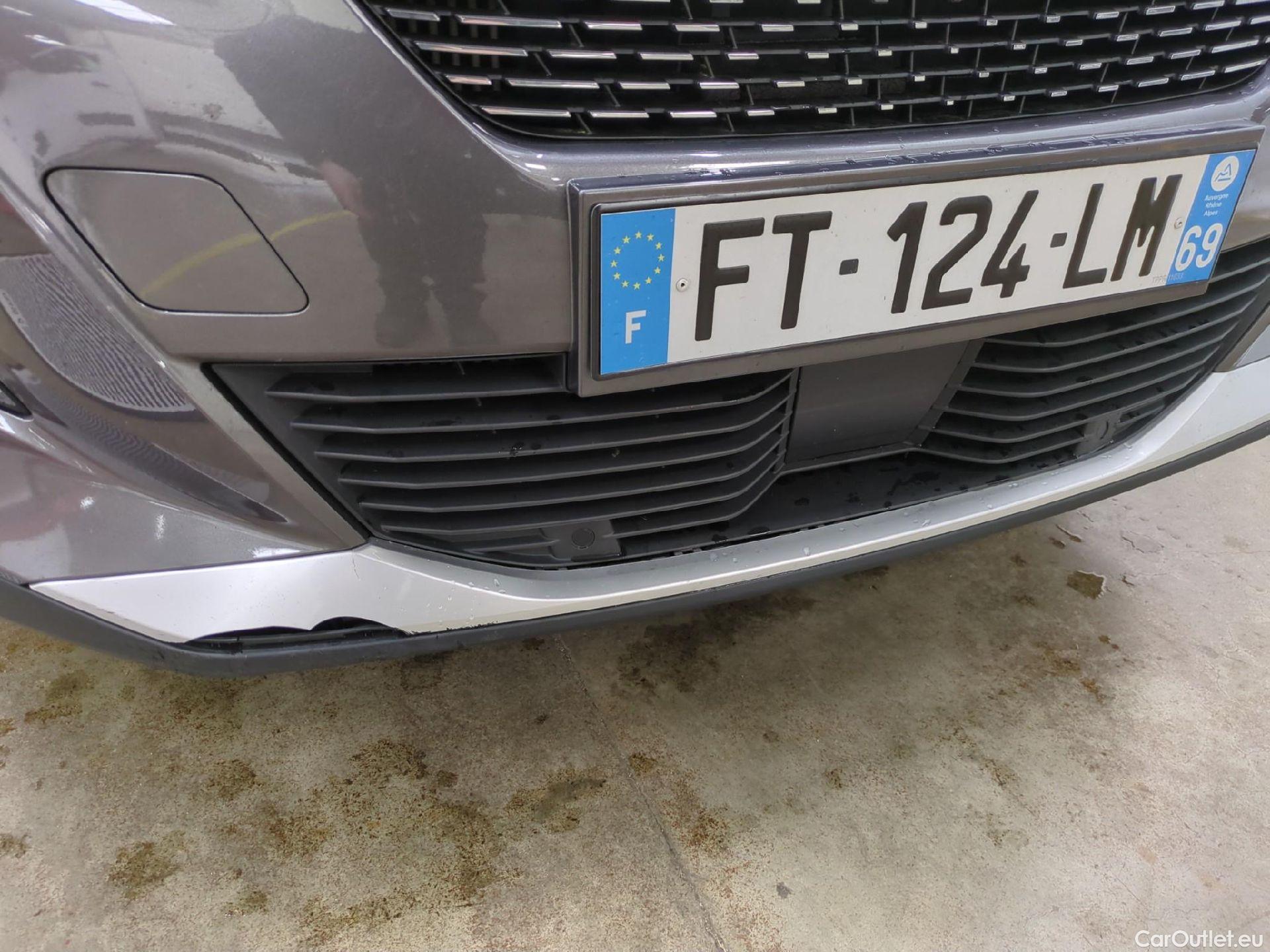  Peugeot  2008  Allure 1.2 PureTech 100CV BVM6 E6d  #16