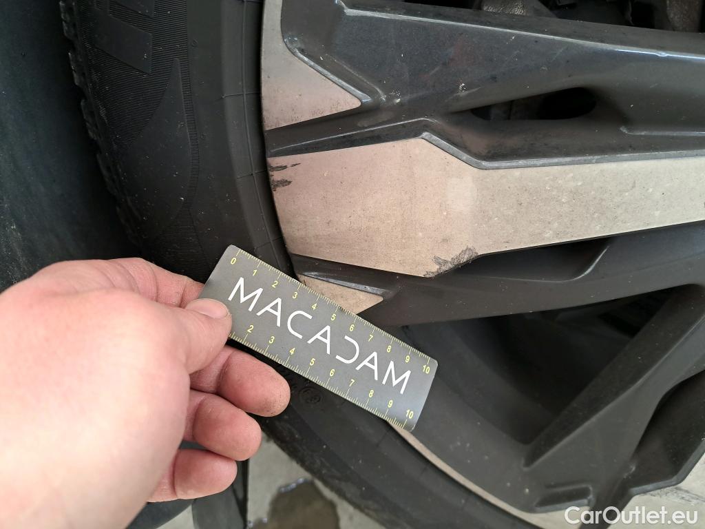  Peugeot  3008  GT 1.2 PureTech 130CV BVA8 E6d #45