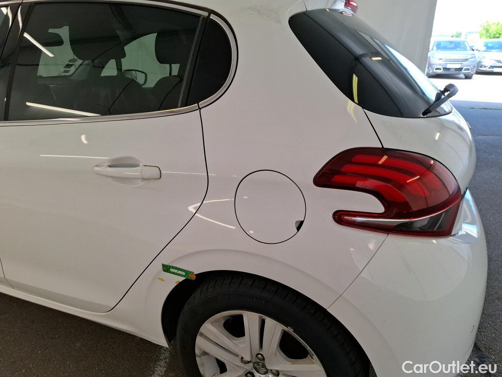  Peugeot  208 PEUGEOT  / 2015 / 5P / Berline &BLUEHDI 100 S&S ALLURE BUSINESS #18