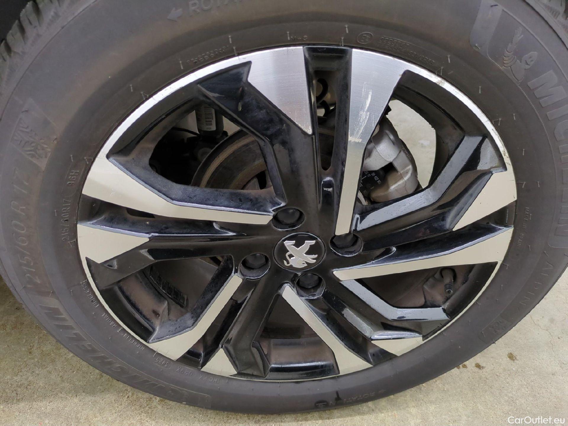  Peugeot  2008  Allure 1.2 PureTech 100CV BVM6 E6d  #24