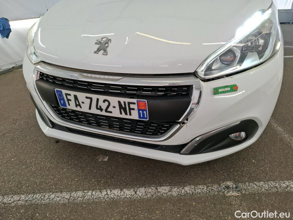  Peugeot  208 PEUGEOT  / 2015 / 5P / Berline &BLUEHDI 100 S&S ALLURE BUSINESS #1