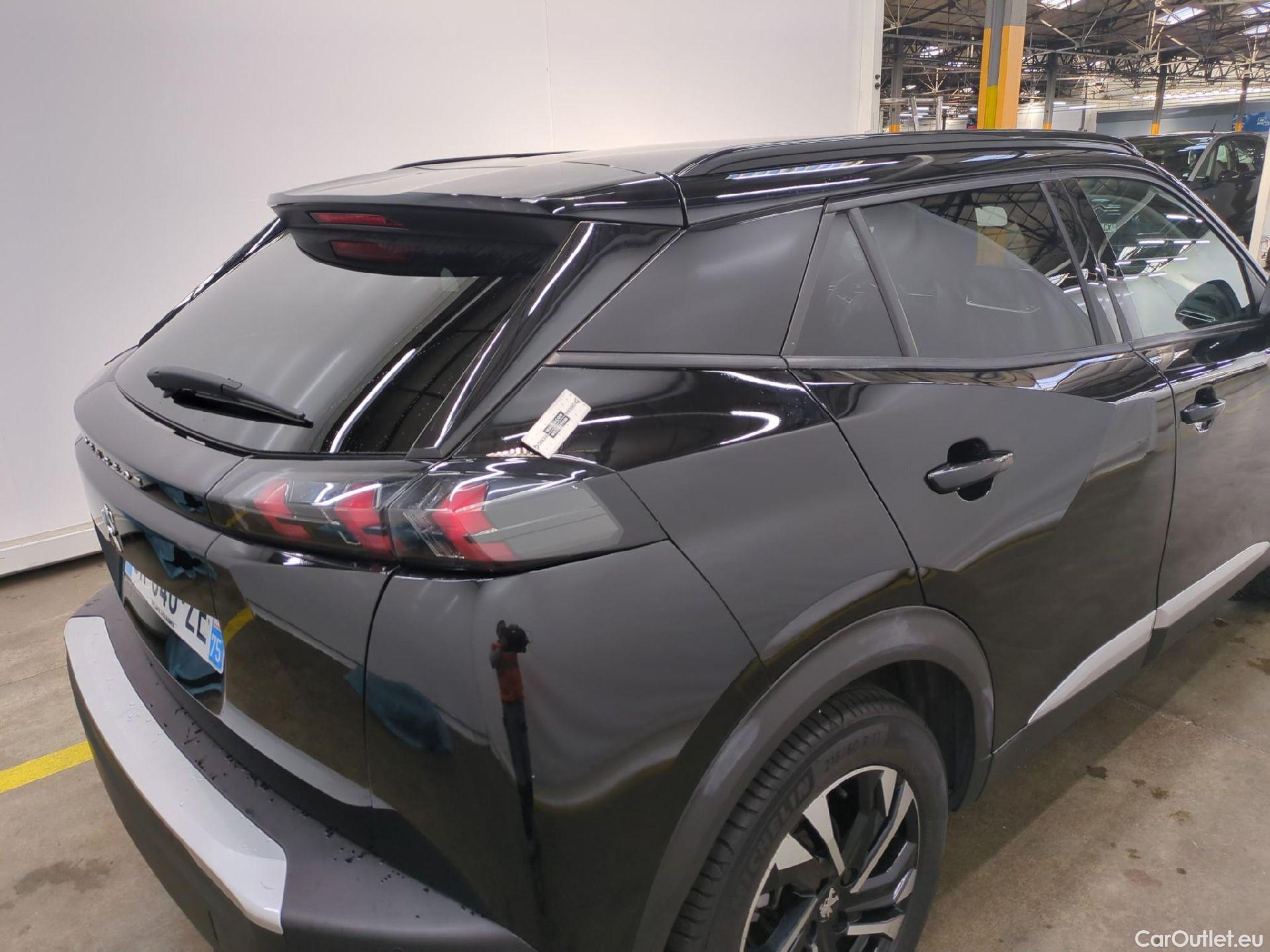  Peugeot  2008  Allure Pack 1.2 PureTech 130CV BVM6 E6d #17