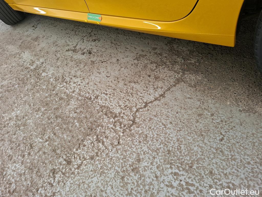  Peugeot  208  Active 1.2 PureTech 75CV BVM5 E6d #44