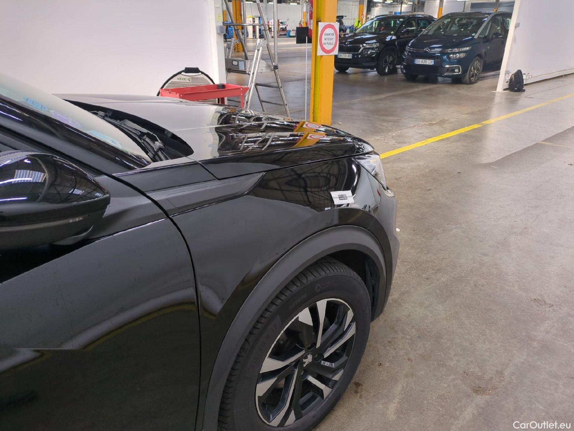  Peugeot  2008  Allure Pack 1.2 PureTech 130CV BVM6 E6d #29