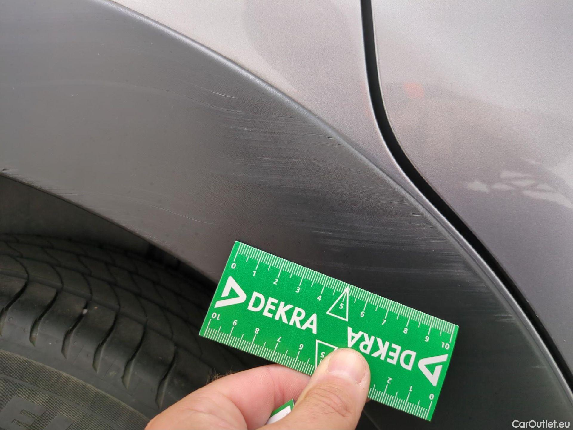  Citroen  C3  Max 1.2 PureTech 80CV BVM5 6E #8