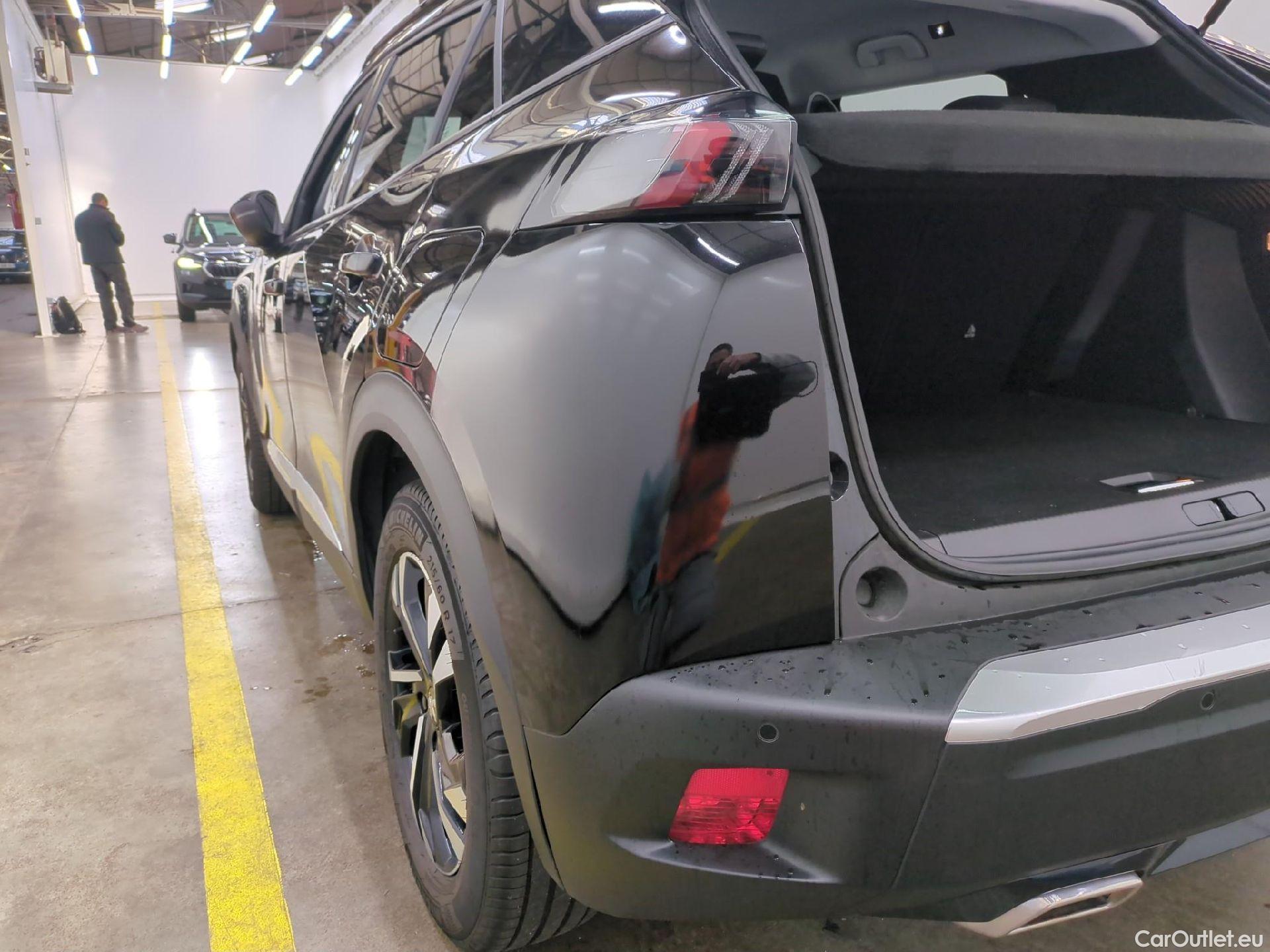  Peugeot  2008  Allure Pack 1.2 PureTech 130CV BVM6 E6d #16