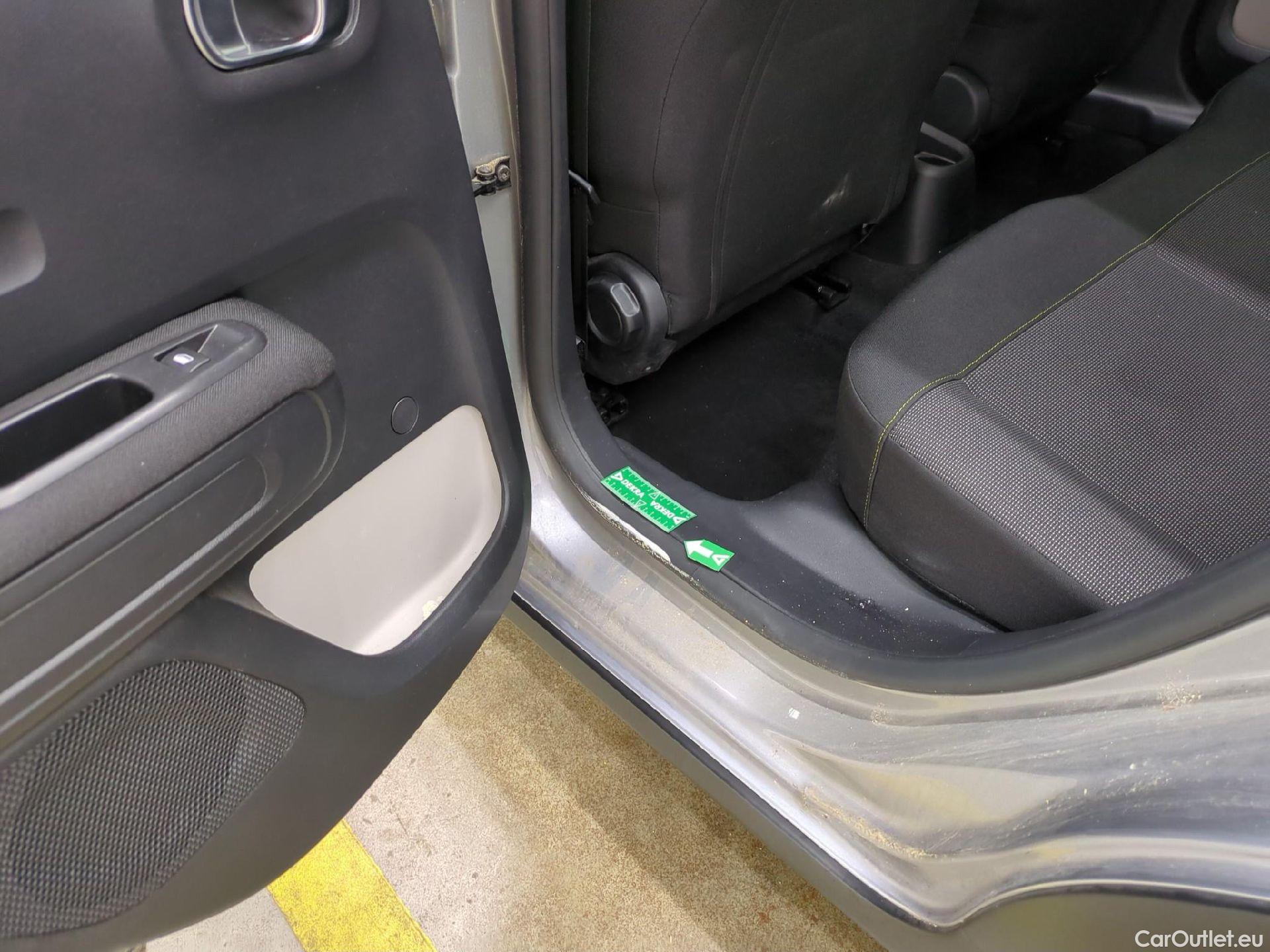  Citroen  C3  Max 1.2 PureTech 80CV BVM5 6E #12
