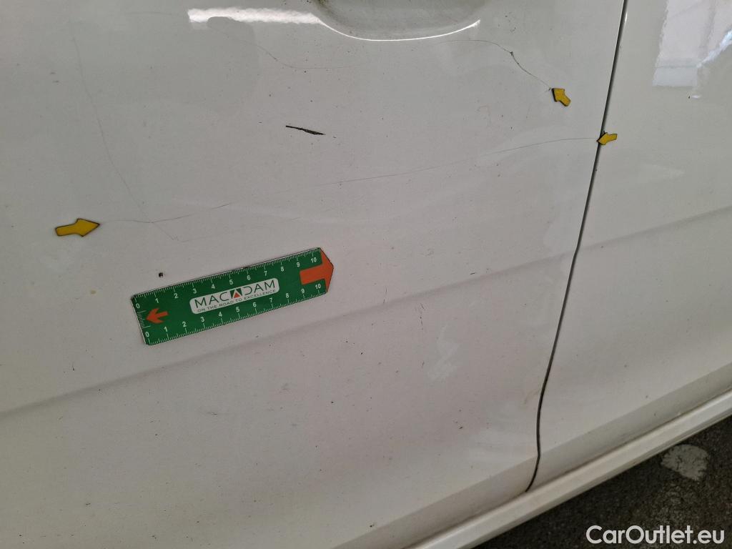  Citroen  C3  Feel Business 1.5 BlueHDI 100CV BVM6 E6d #24