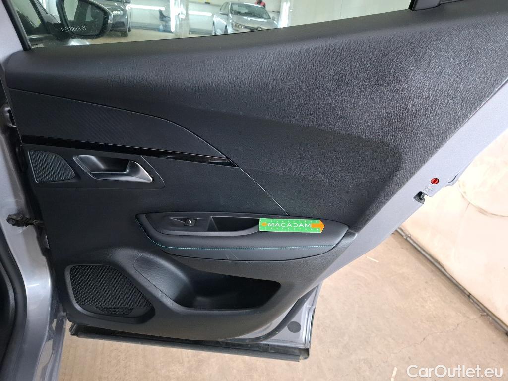  Peugeot  2008 PEUGEOT  / 2019 / 5P / Crossover PureTech 130 S&S EAT8 ALLURE PACK #16