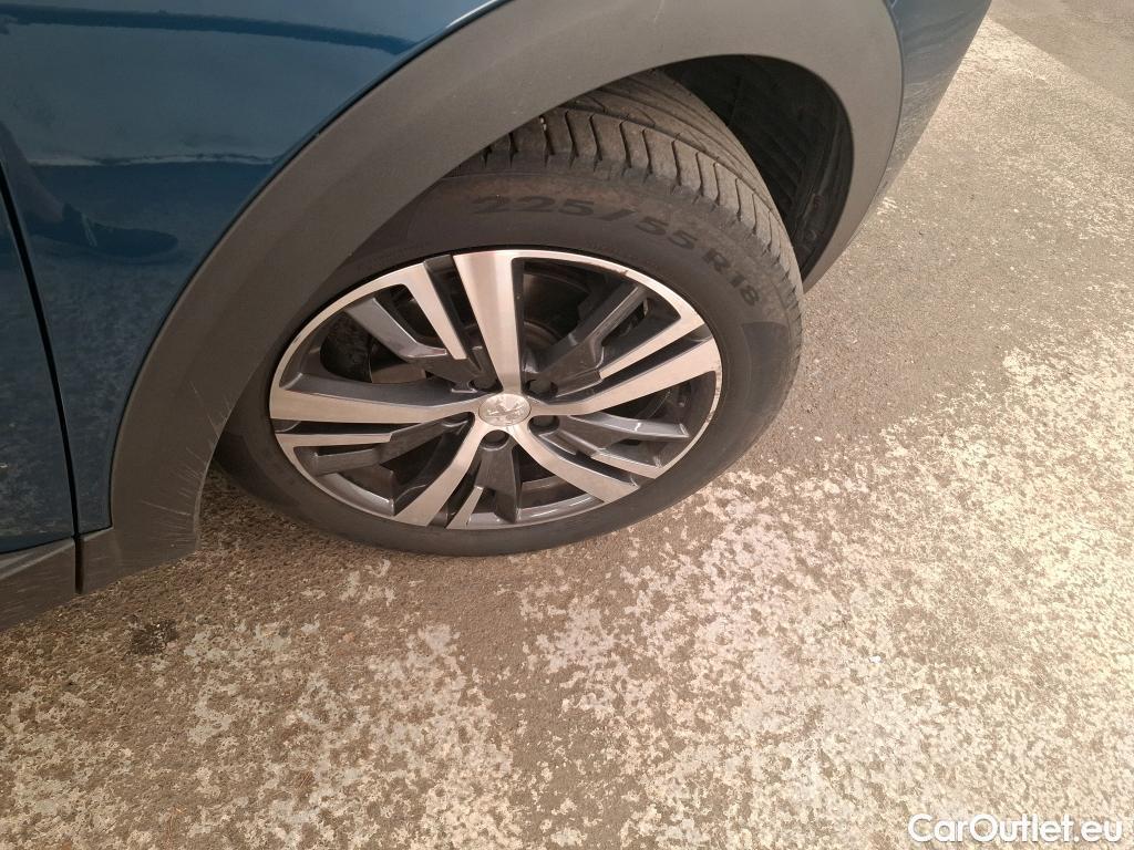  Peugeot  5008  Allure Pack 1.2 PureTech 130CV BVA8 7 Sieges E6d #18