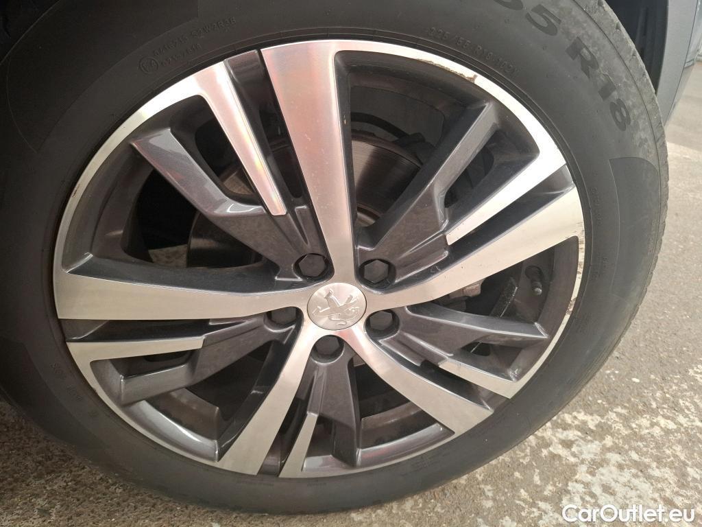  Peugeot  5008  Allure Pack 1.2 PureTech 130CV BVA8 7 Sieges E6d #19
