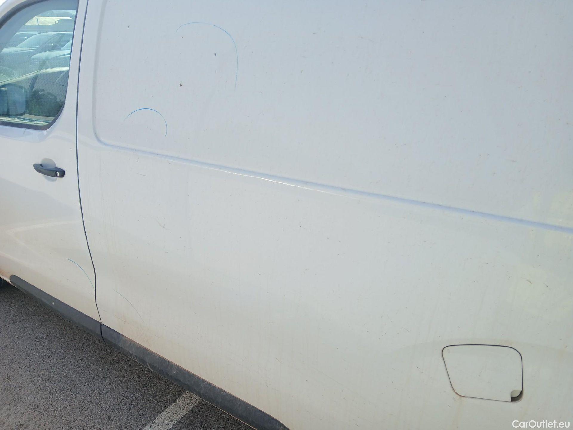  Opel  Vivaro OPEL  / 2019 / 4P / furgón 1.5 Diésel 74kW (100CV) M Std Express (AC) #37