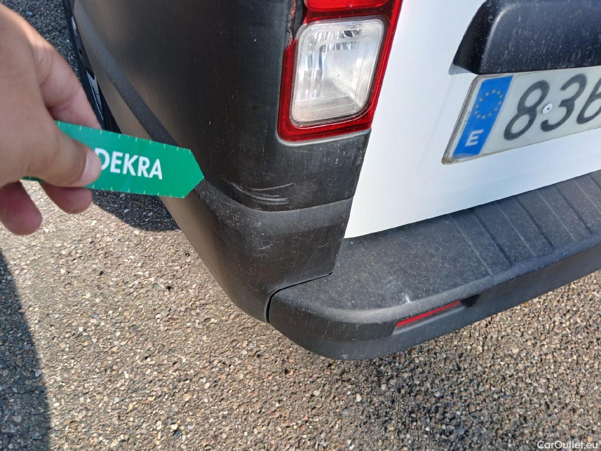  Opel  Vivaro OPEL  / 2014 / 4P / furgón 1.6CDTI 88kW (120CV) Expressio L1H1 2.9t #51