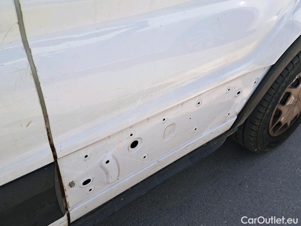  Ford  Transit FORD  / 2013 / 4P / furgón 350 96kW L3H2 Van Trend FWD MHEV #43