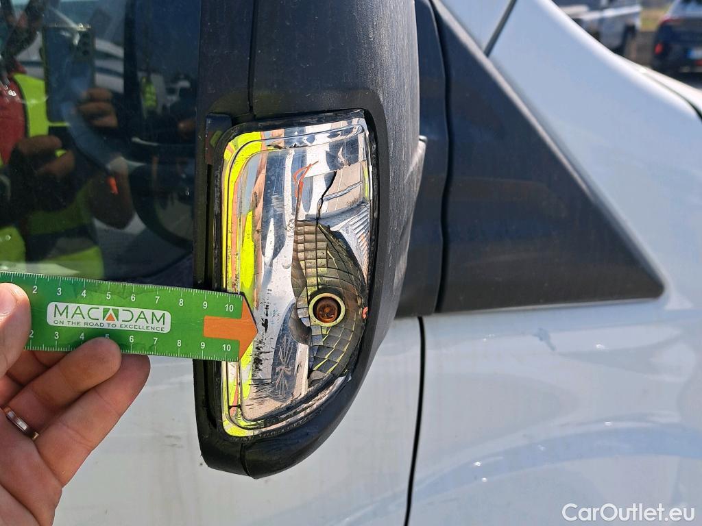  Ford  Transit FORD  / 2013 / 4P / furgón 350 96kW L3H2 Van Trend FWD MHEV #49