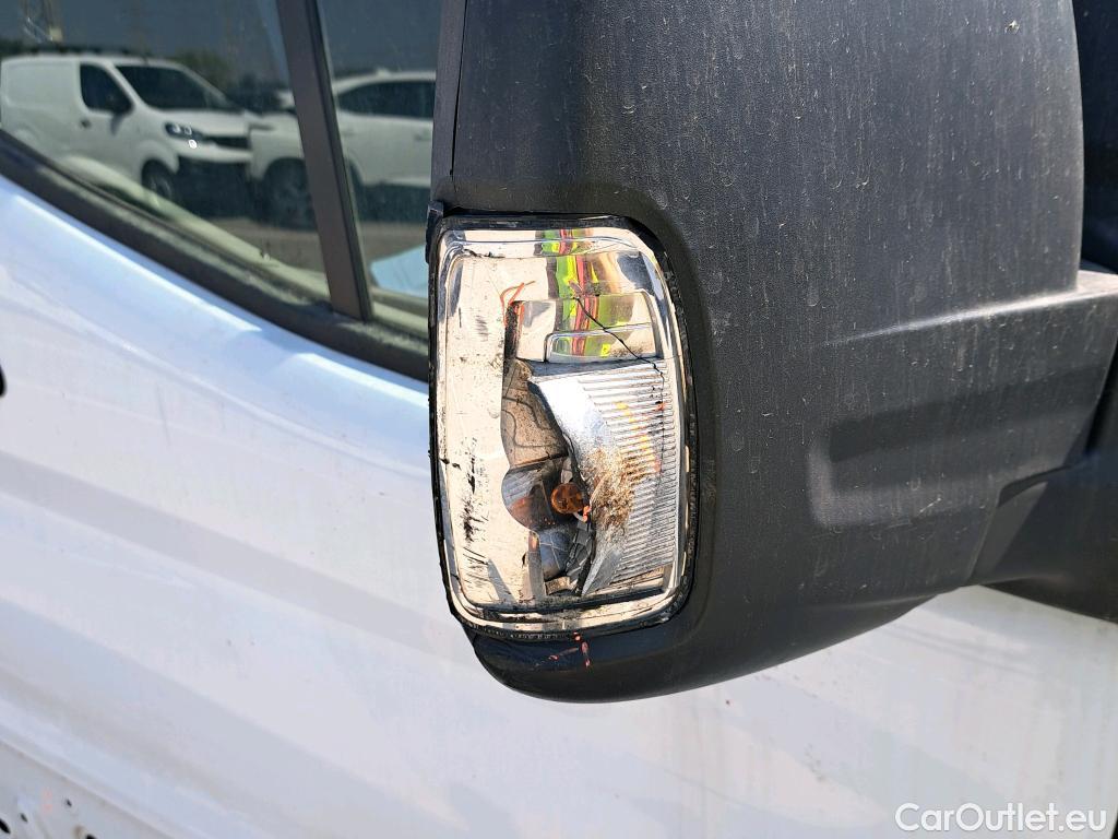  Ford  Transit FORD  / 2013 / 4P / furgón 350 96kW L3H2 Van Trend FWD MHEV #59