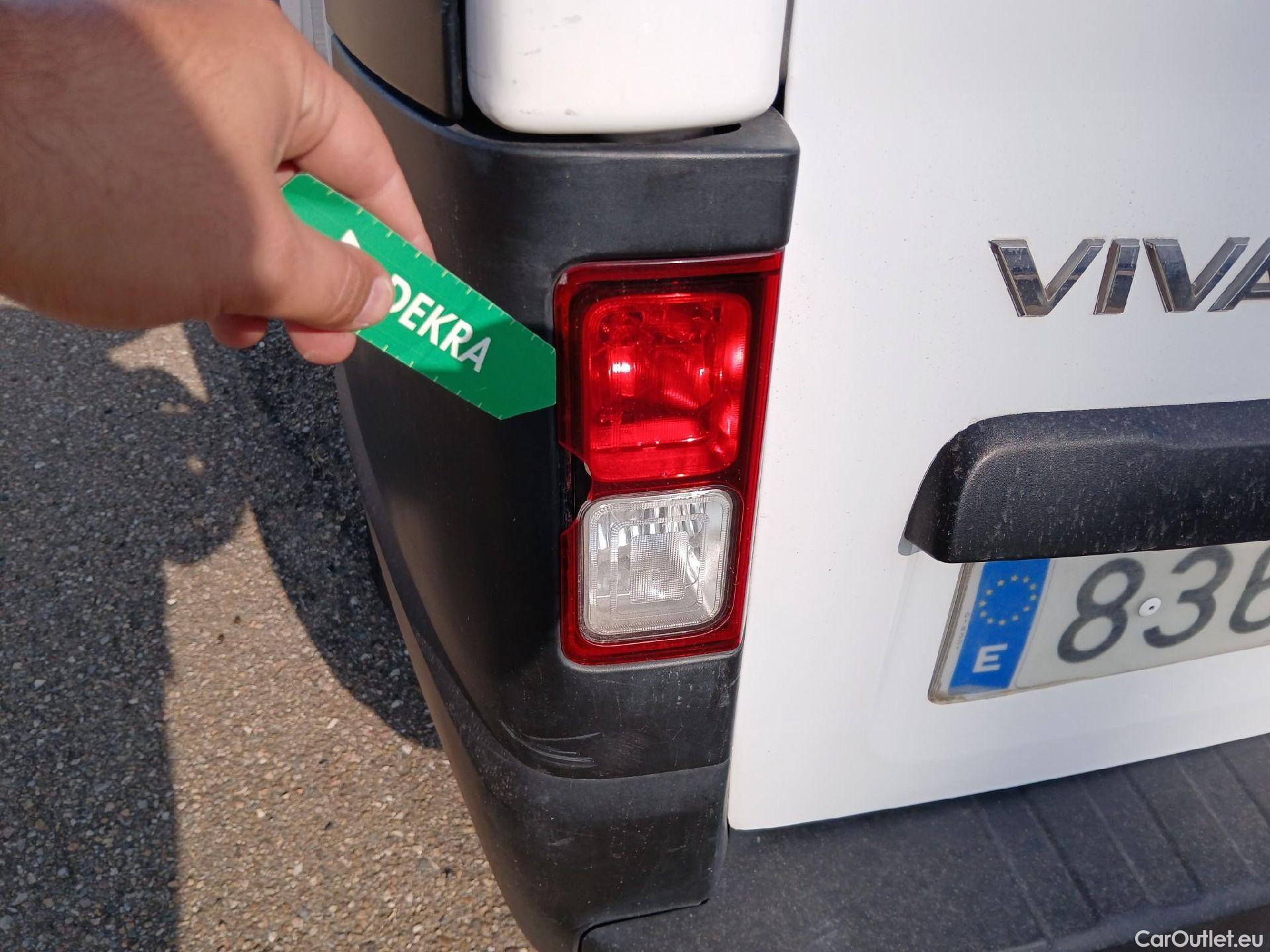  Opel  Vivaro OPEL  / 2014 / 4P / furgón 1.6CDTI 88kW (120CV) Expressio L1H1 2.9t #50