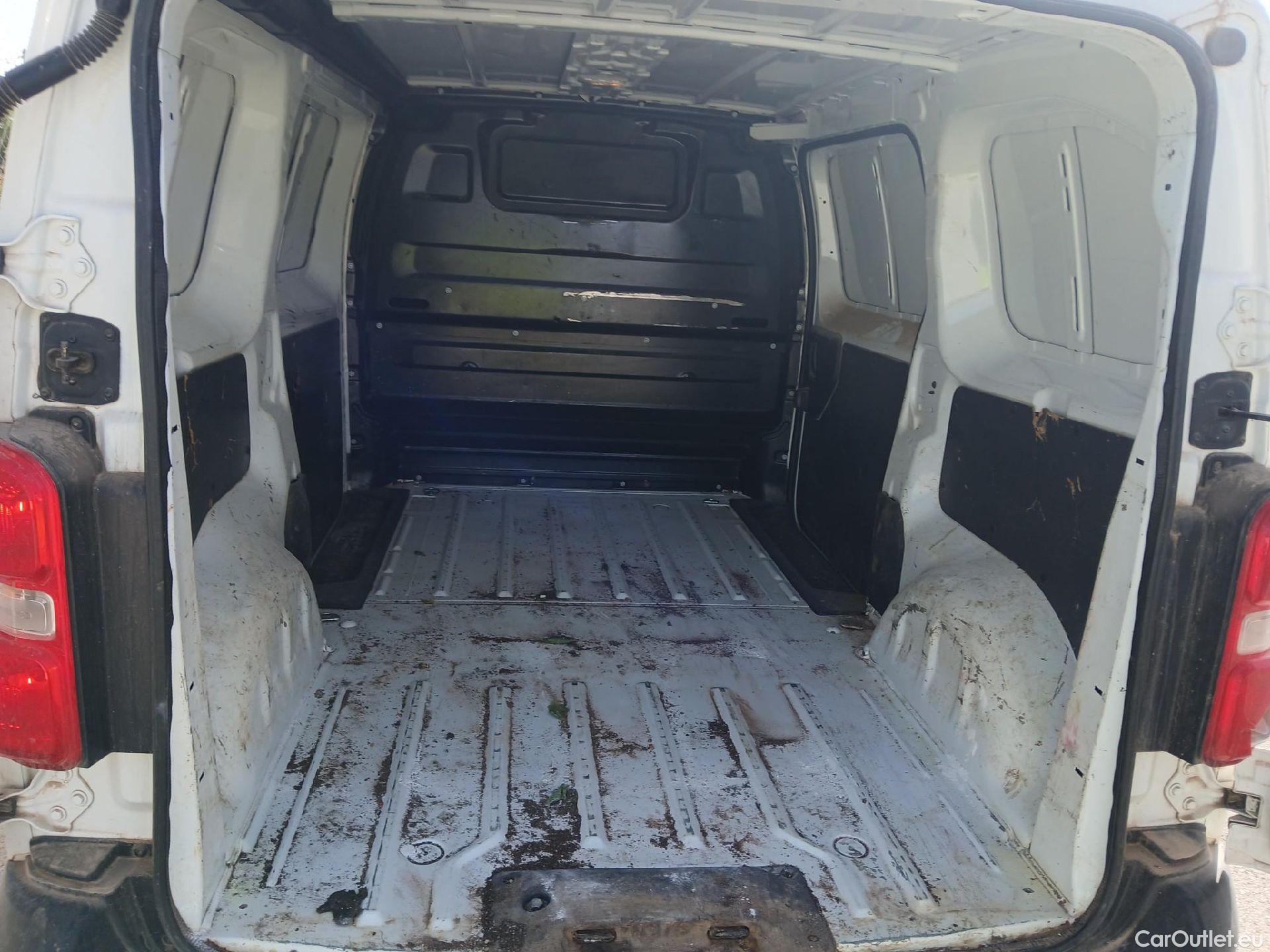  Opel  Vivaro OPEL  / 2019 / 4P / furgón 1.5 Diésel 74kW (100CV) M Std Express (AC) #14