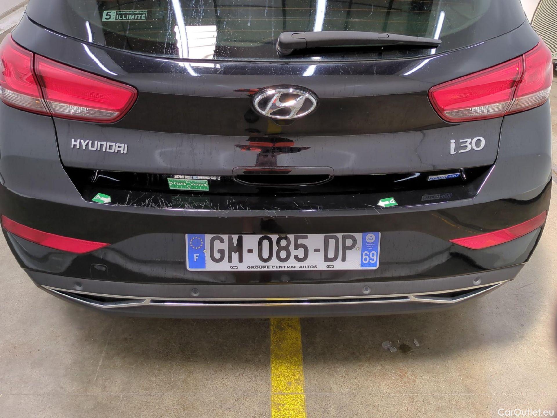  Hyundai  i30 HYUNDAI  / 2020 / 5P / Berline 1.0 T-GDI 120 DCT-7 MHEV CREATIVE #25