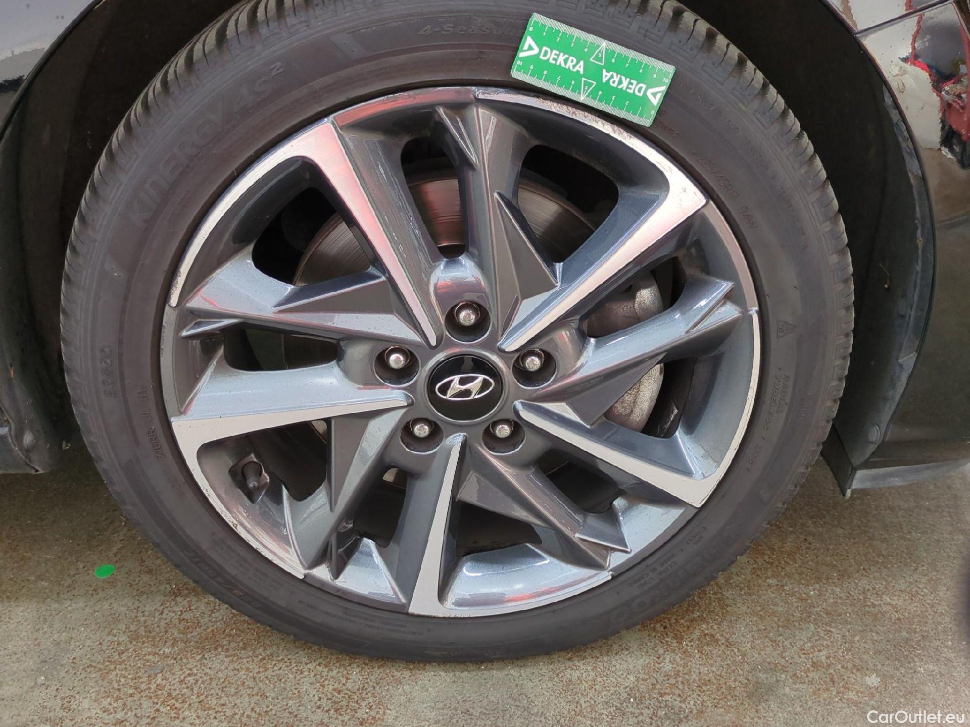  Hyundai  i30 HYUNDAI  / 2020 / 5P / Berline 1.0 T-GDI 120 DCT-7 MHEV CREATIVE #36