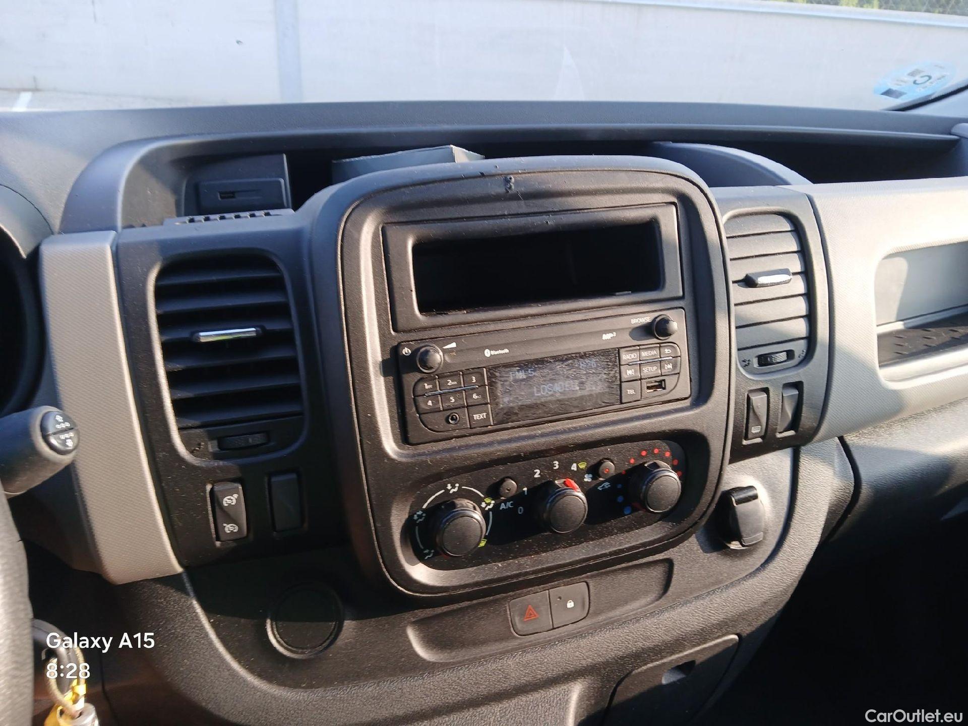  Renault  Trafic RENAULT  / 2014 / 4P / furgón Furgón 27 L1H1 dCi 88kW (120CV) #6