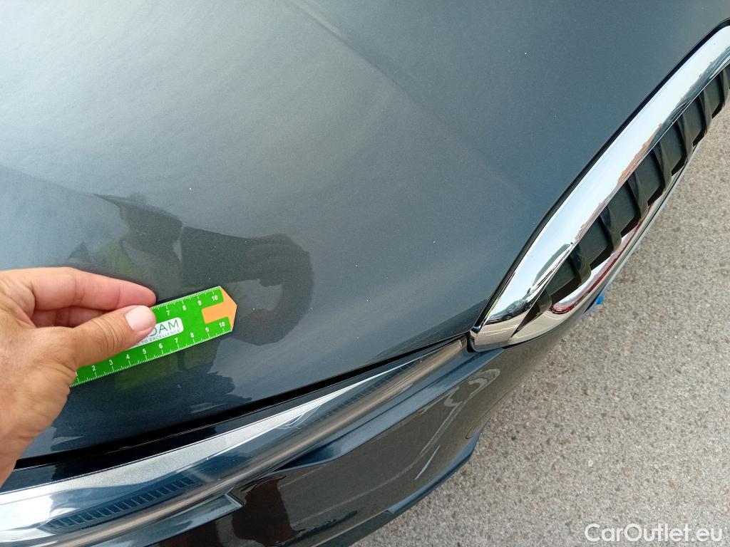  Bmw  Serie 3 BMW  / 2018 / 4P / sedán 318d Auto. #24