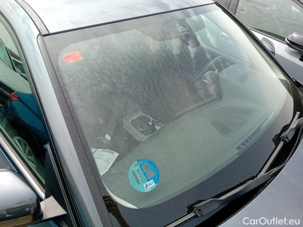  Bmw  Serie 3 BMW  / 2018 / 4P / sedán 318d Auto. #1