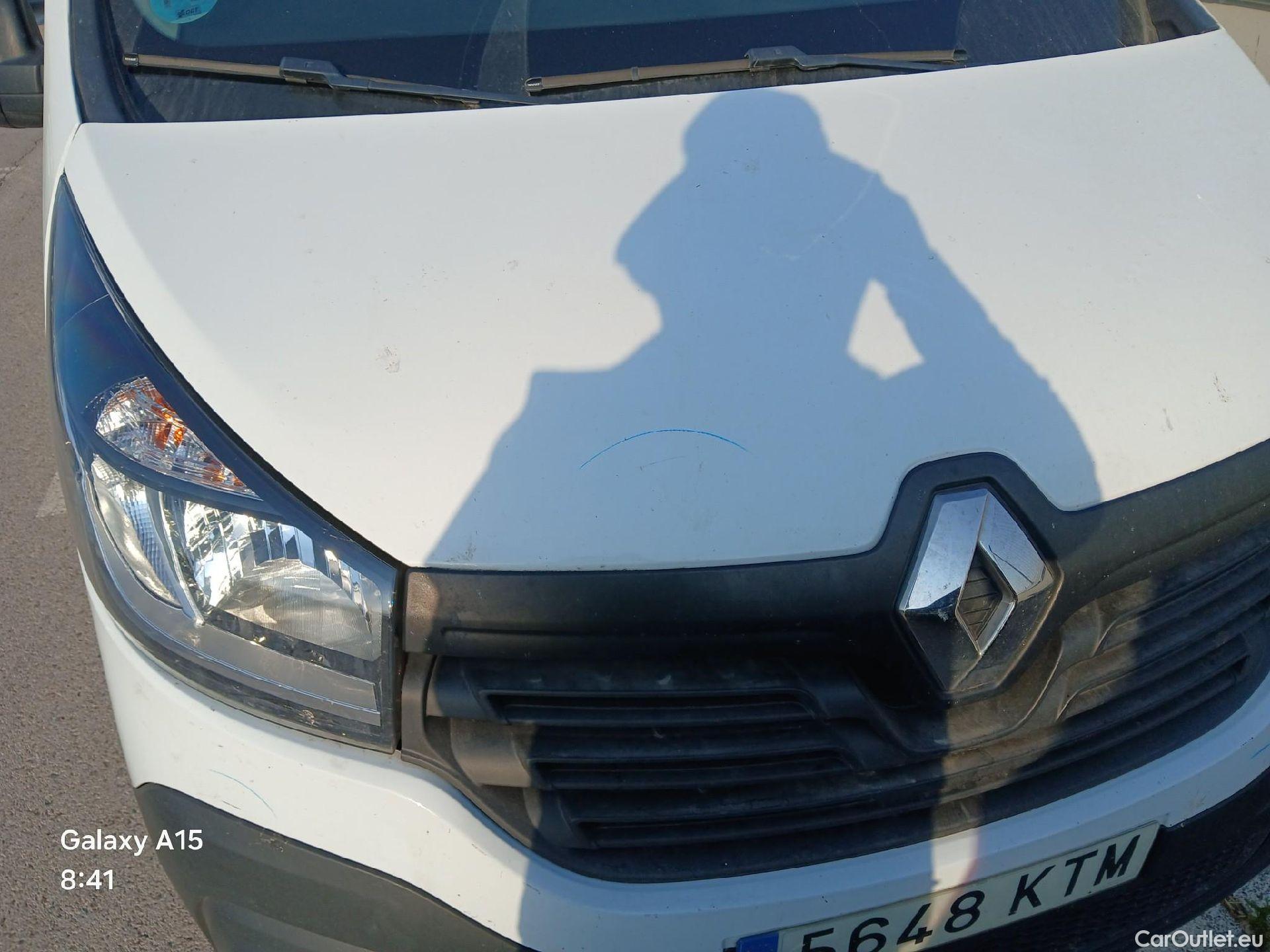  Renault  Trafic RENAULT  / 2014 / 4P / furgón Furgón 27 L1H1 dCi 88kW (120CV) #43