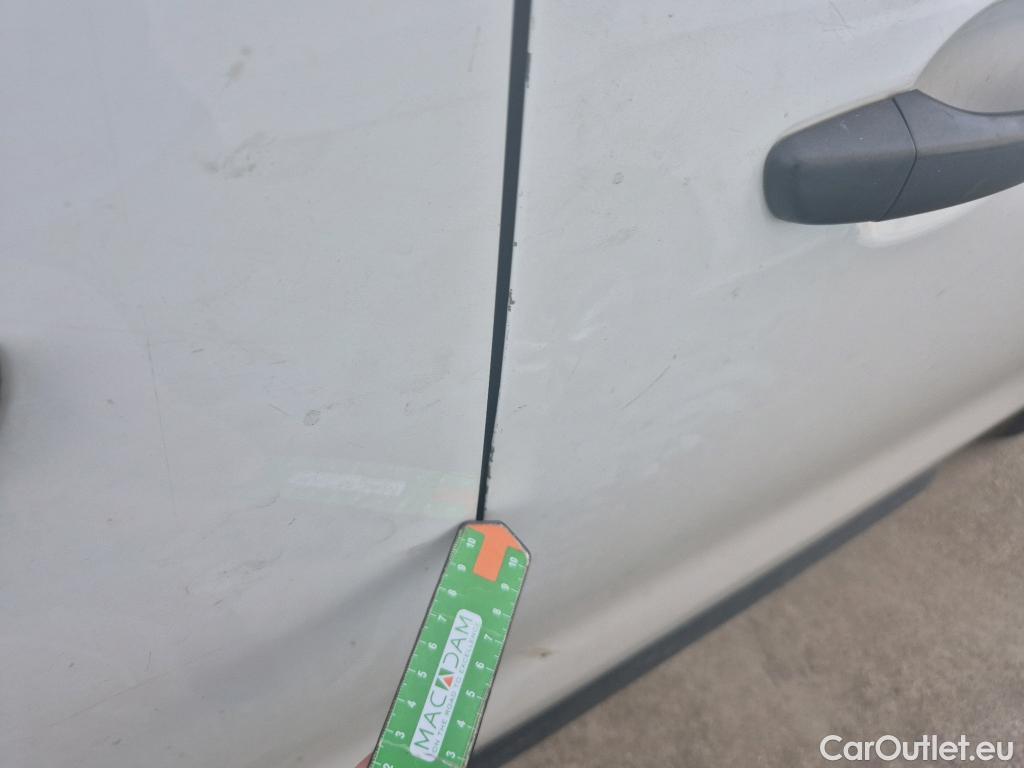  Citroen  Jumpy CITROEN  / 2016 / 4P / furgón Talla XS BlueHDi 120 S&S 6v Club #17