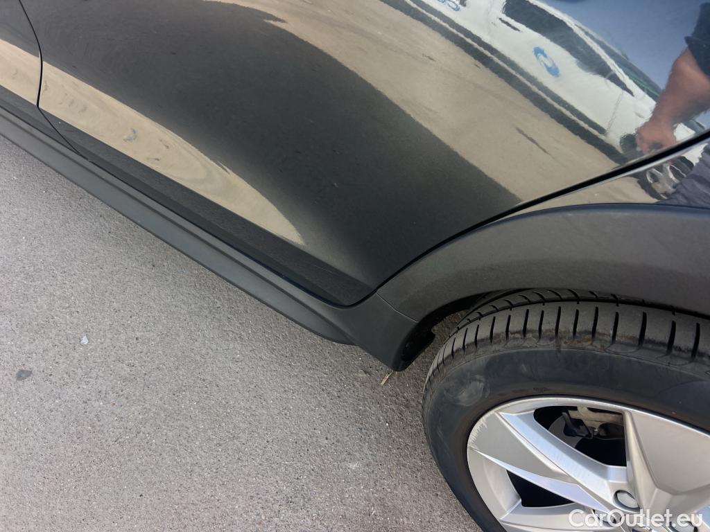  Volvo  V60 VOLVO  Cross Country / 2018 / 5P / familiar 2.0 T5 AUTO #11