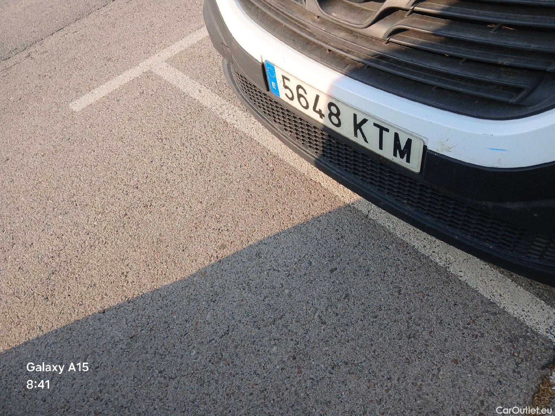  Renault  Trafic RENAULT  / 2014 / 4P / furgón Furgón 27 L1H1 dCi 88kW (120CV) #38