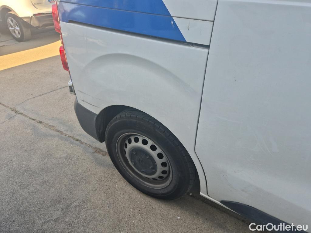  Citroen  Jumpy CITROEN  / 2016 / 4P / furgón Talla XS BlueHDi 120 S&S 6v Club #32