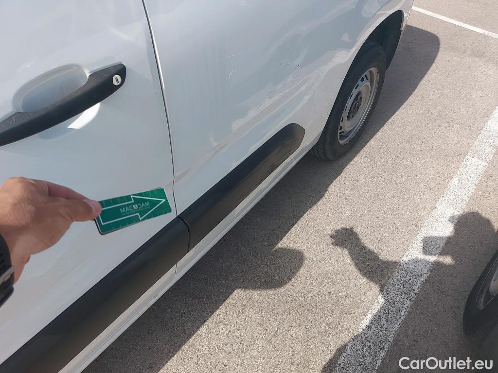  Citroen  Berlingo CITROEN  / 2018 / 3P / furgón derivado de turismo Talla M BlueHDi 100 CONTROL #25