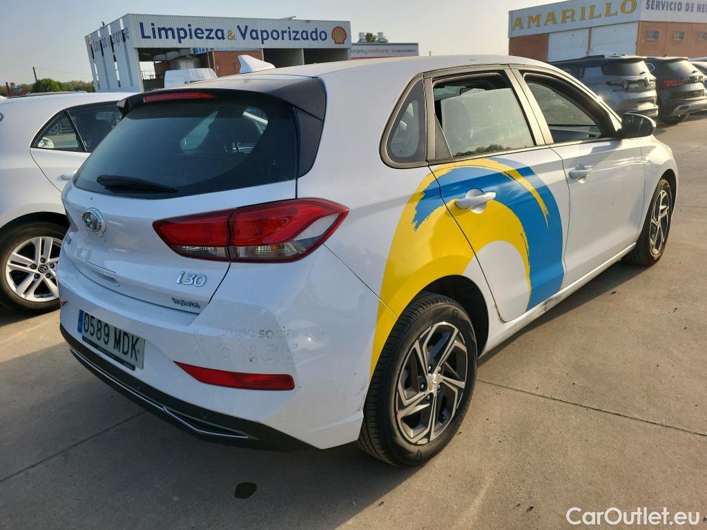  Hyundai  i30 HYUNDAI  / 2020 / 5P / berlina con portón 1.0 TGDI 48V Klass #6