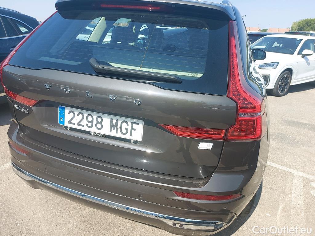  Volvo  XC60 VOLVO     2.0 T6 AWD Recharge Plus Bright Auto #4