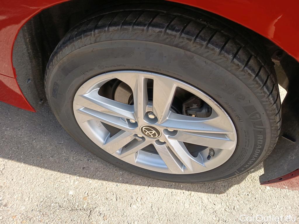  Toyota  Corolla TOYOTA  / 2019 / 5P / familiar 1.8 125H ACTIVE TECH E-CVT TOU SPORT #37